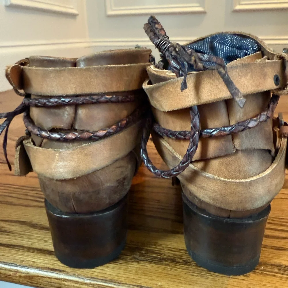 Freebird by Steven Brown Ankle Boots with Buckle Straps - Picture 3 of 4